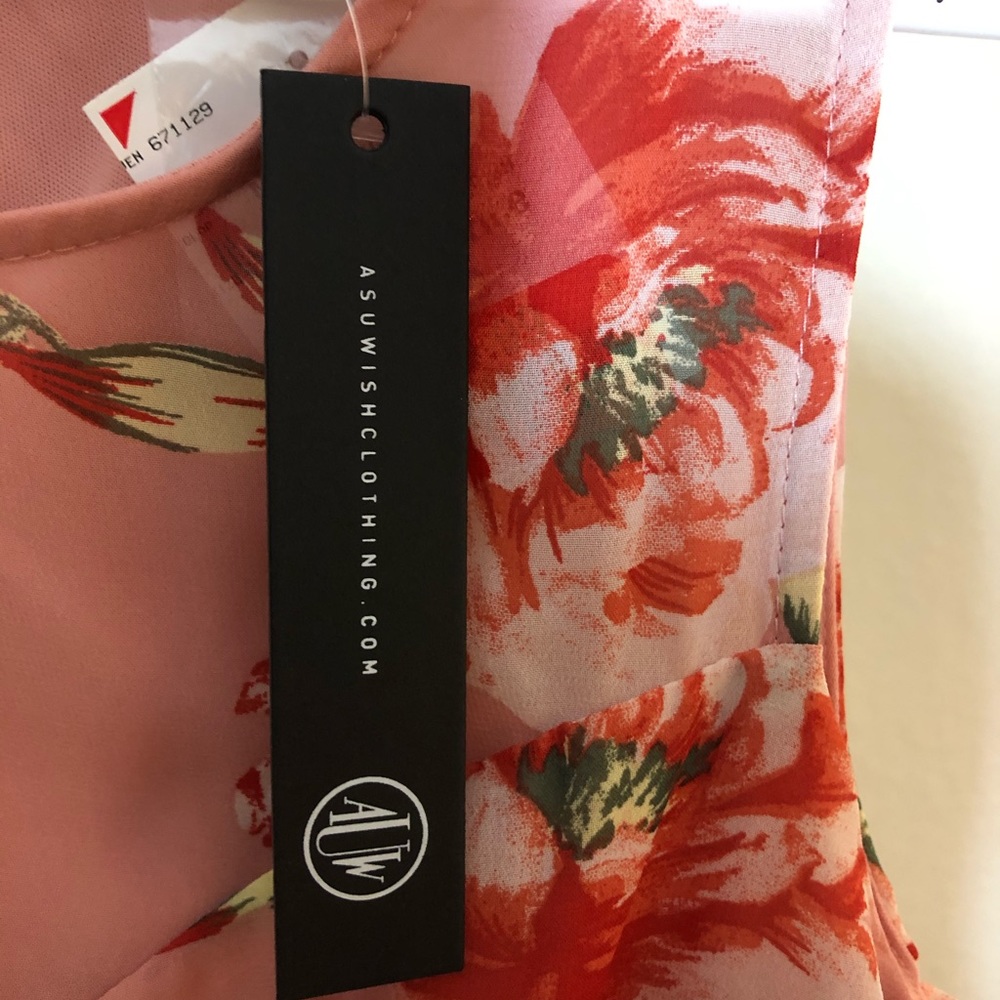 Dress - Picture 2 of 4